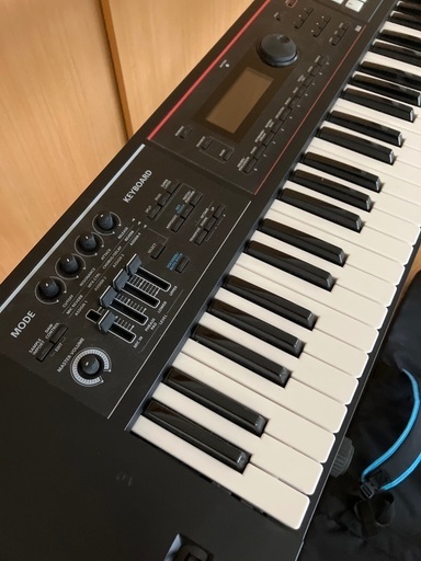 電子ピアノRoland JUNO-DS　最終値下げ！