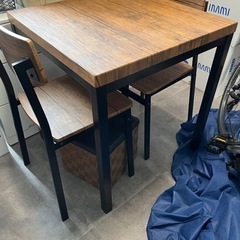ダイニングテーブルセットの画像