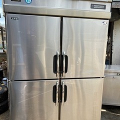 業務用冷蔵庫2台0円差し上げます ！！ 146x82x205と1...