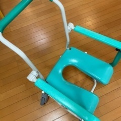 シャワーチェアー　車椅子