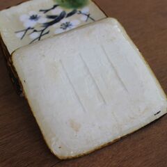 和食器/小皿・５枚組　（※新品未使用長期保管品につき箱の汚れが非常に目立ちます）の画像