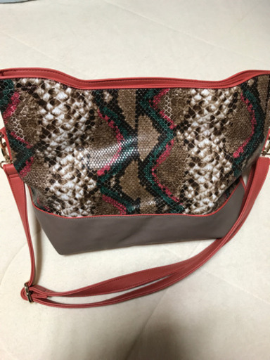 新品、ショルダーバッグ