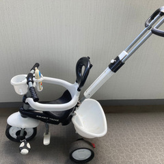 三輪車　スマートトライク　カウ