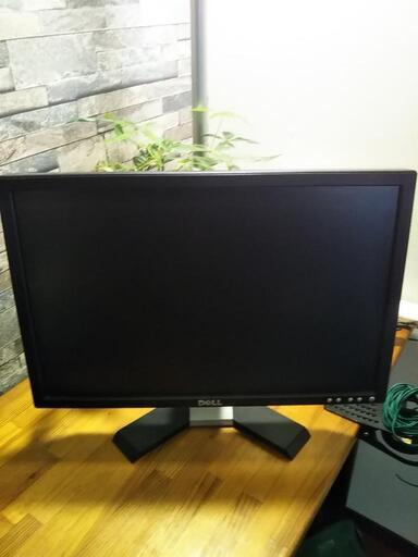 DELLのモニターとディアルケーブルセット　値下げ