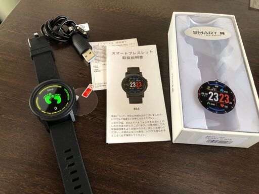 最終値下げ！新品未使用　Bluetoothスマートウォッチ　丸形時計タイプでカッコいいです。
