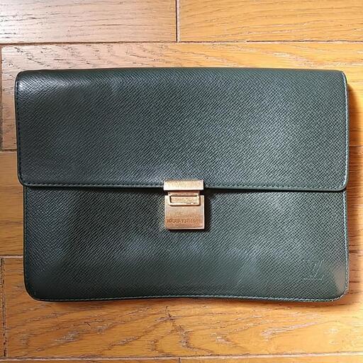 ルイヴィトン セカンドバッグタイガ