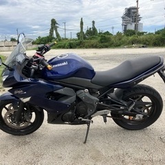 低走行！車検R6.2 平成24年式ニンジャ400R FI前後タイヤ&バッテリー新品！ETC付！アクラポマフラー！携帯充電器，ホルダー付！の画像