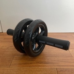 ほぼ未使用！腹筋ローラー膝用マット付きの画像