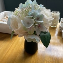 造花　花瓶　
