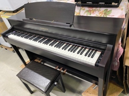 お薦め品‼️木製鍵盤‼️BlueTooth搭載 ヤマハ 電子ピアノ クラビノーバCLP-645R 2017年