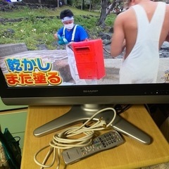 SHARP AQUOS 26v 液晶テレビの画像