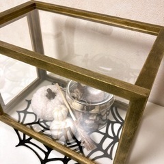 木製ディスプレイケース  [アンティークゴールド]  約20.7×28(cm)の画像