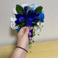 白バラ　ブルー濃淡　ブーケ　ブートニア　結婚式の画像