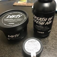 LUSH シェービングクリーム　トナーウォーターの画像