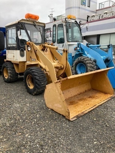 TCM 810A キャビン付き ホイールローダー タイヤショベル