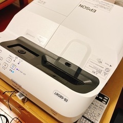 【美品/完動品】超短焦点プロジェクター/EB-685WT