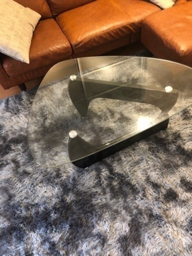 ガラスローテーブル