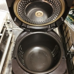 炊飯器　5.5合炊きの画像