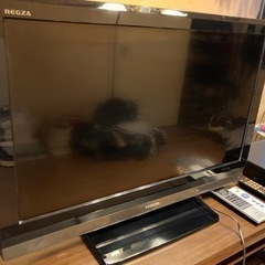 決まりました　東芝　REGZA 32型とVARDIA DVDレコ...
