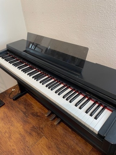 ヤマハ　クラビノーバ　電子ピアノ　引取り限定　CLP-560