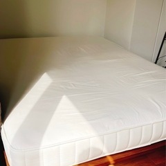 無印良品ダブルベッドフレーム&マットレスの画像