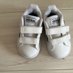 アディダス　ベビー靴　ほぼ未使用