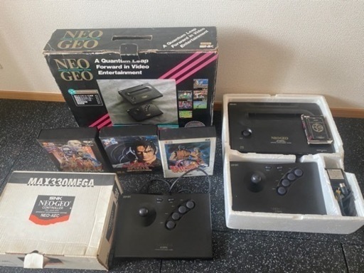 NEO GEO 箱付き 動作品 ソフト、コントローラー付き
