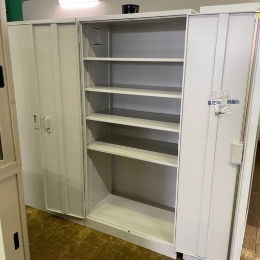 JI-5 【オフィス家具専門店】豊国工業の両開き書庫です！ R4.9/6時点で在庫数2点あり