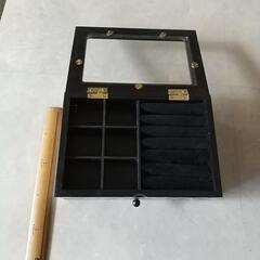 更に値下げしました‼️ヒョウ柄アクセサリーケース、中古品。の画像