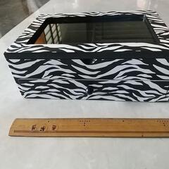 更に値下げしました‼️ヒョウ柄アクセサリーケース、中古品。の画像