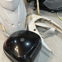 アドレスv125s 外装　メットイン付き
