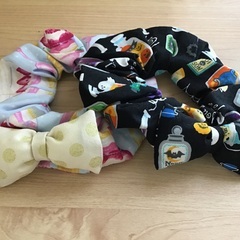 ぷくぷくリボン付きシュシュセットの画像