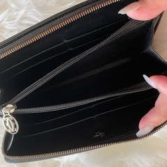 Cartier ラウンドファスナー　長財布の画像