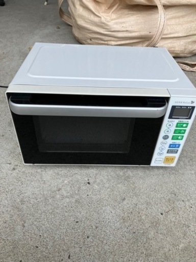 取引中　ヤマダ電機　電子レンジ　YMW-S18B1  2016年製