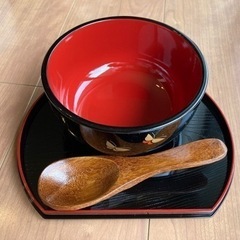 お椀、お盆、レンゲ、各３個