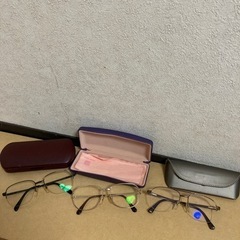 どれでも何個でも！レトロメガネ