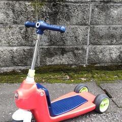 へんしんライダー　キックボード　乗用玩具　キックバイク