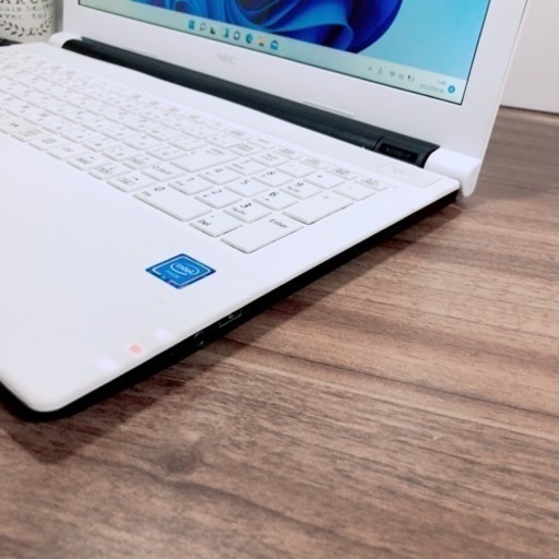 【取引決定】☆初心者オススメ☆カメラ付き☆corei3☆SSD250GB☆ 取引決定】☆初心者オススメ☆カメラ付き☆corei3☆SSD250GB☆