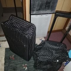 スーツケース　　2個セット　旅行かばん　水玉の画像