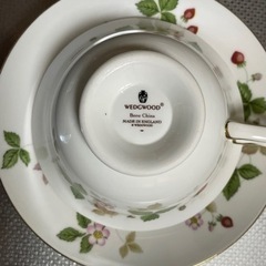 ウェッジウッド　ワイルドストロベリー　ティーカップ１客の画像