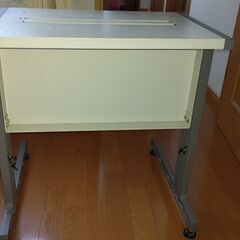プリンターデスク（パソコンなど多目的に使えます）の画像
