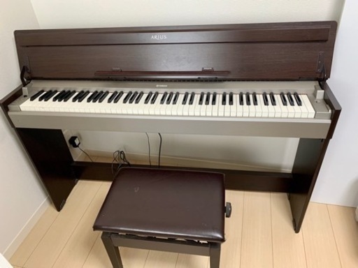 YAMAHA電子ピアノ　椅子付き（受け渡し予定者決定）