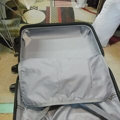 通常特価4,378円より20％引きの3,502円!　スーツケース　ピンク　キャリーバッグ　ハードタイプ　鍵付き　軽量　旅行　の画像