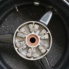 cbr1000rr sc59 前期　リアホイールの画像
