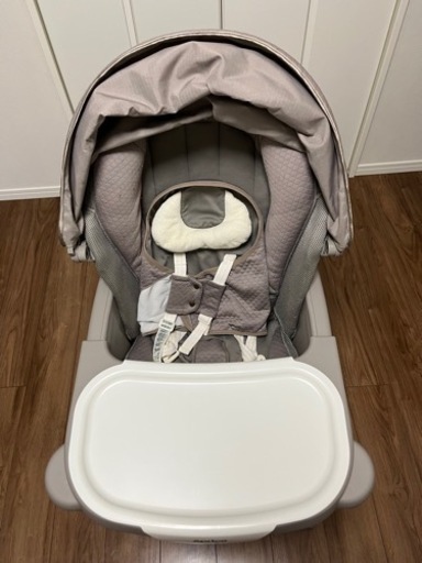 aprica電動バウンサー　　ベビーチェア