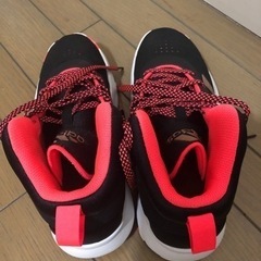 adidas バスケットシューズ　24センチ