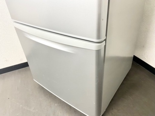 激安‼️製氷機付き 10年製 321L Panasonic3ドア冷蔵庫NR-C329M-S?