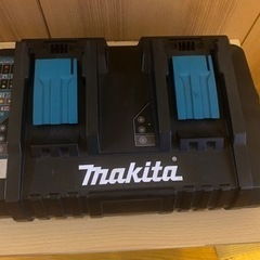 マキタ2個口充電器の画像