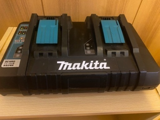 マキタ2個口充電器