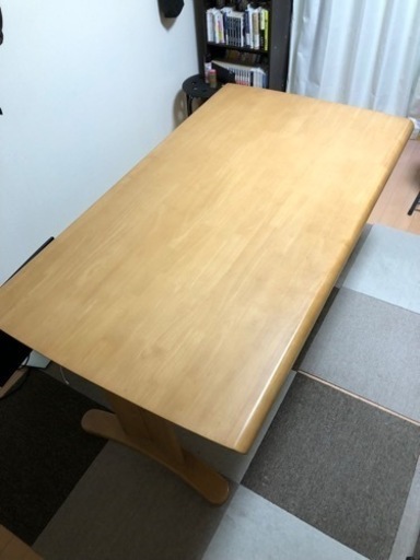 ダイニングテーブル